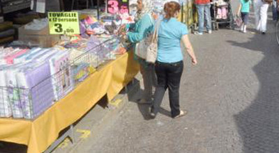In occasione delle festività natalizie i mercati settimanali di Marina...
